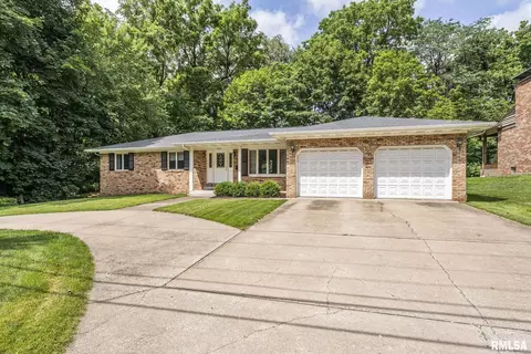 3416 38th St, Rock Island, IL 61201