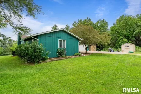 854 270th St, Viola, IL 61486 photo 5