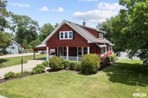 3208 9th St, Moline, IL 61265 photo 2