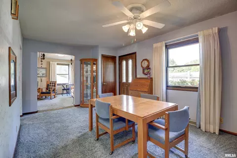 413 Ruth Pl, Clinton, IA 52732 photo 8