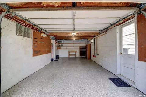 413 Ruth Pl, Clinton, IA 52732 photo 37