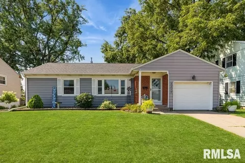 3217 W 18th St, Davenport, IA 52804
