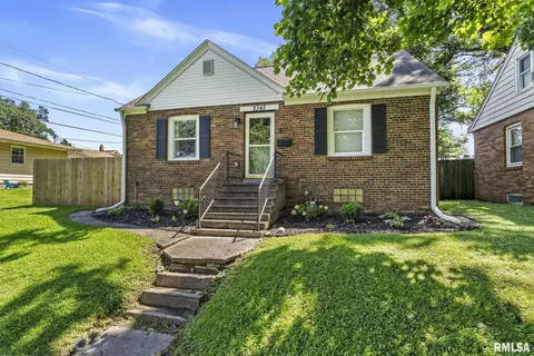 2345 26th St, Rock Island, IL 61201
