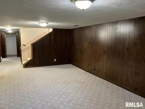 328 N Illinois St, Camp Point, IL 62320 photo 5