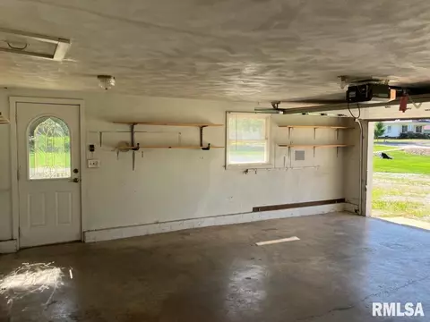 328 N Illinois St, Camp Point, IL 62320 photo 18