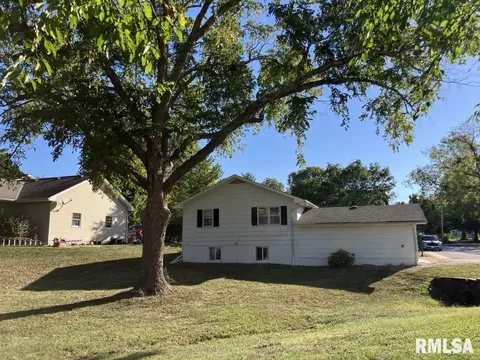 328 N Illinois St, Camp Point, IL 62320 photo 20