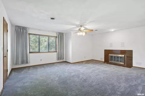 509 S 7th St, Eldridge, IA 52748 photo 19