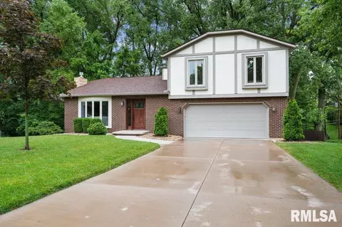 9003 34th Street Ct W, Rock Island, IL 61201