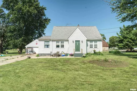 19175 Elston Rd, Fulton, IL 61252