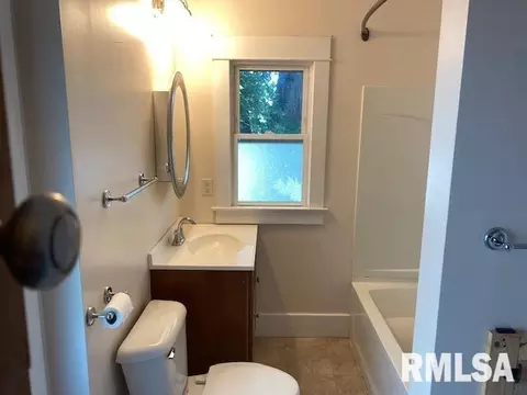 1176 25th St, Moline, IL 61265 photo 17
