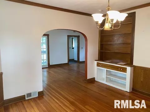 1176 25th St, Moline, IL 61265 photo 8