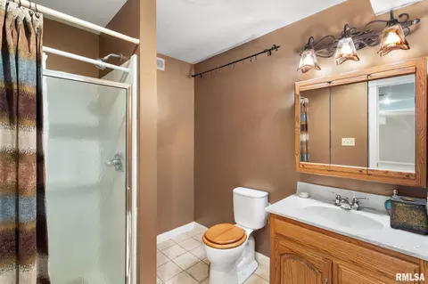 2906 27th Avenue A, Moline, IL 61265 photo 34