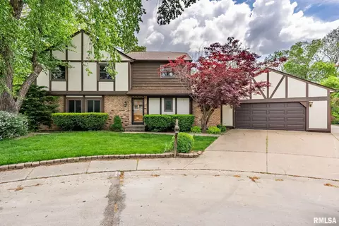 2906 27th Avenue A, Moline, IL 61265