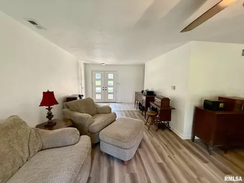 833 David St, Kewanee, IL 61443 photo 7