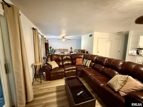 833 David St, Kewanee, IL 61443 photo 14