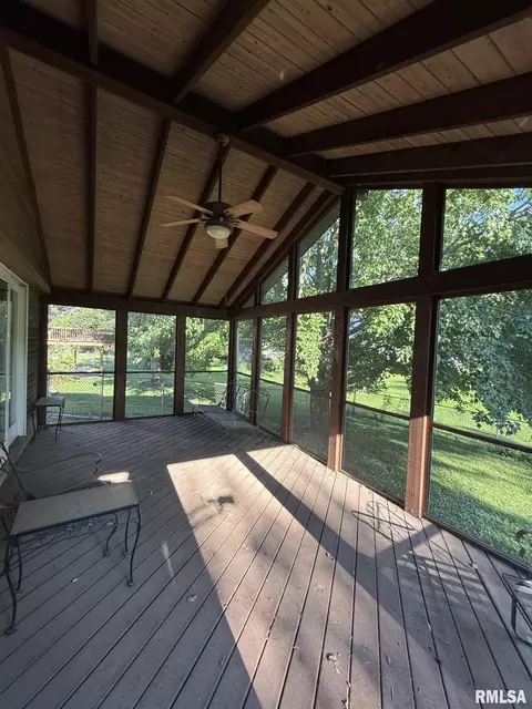 833 David St, Kewanee, IL 61443 photo 5