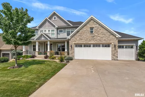 6476 Cardinal Rd, Bettendorf, IA 52722