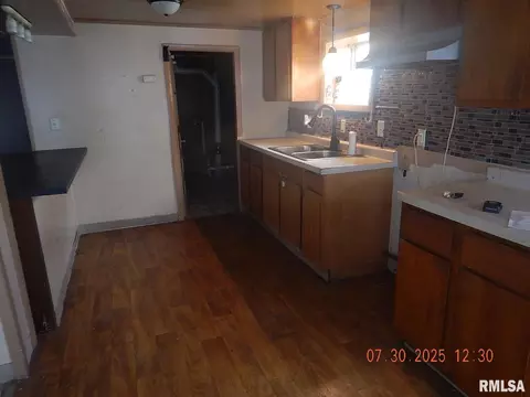 419 N Lexington Ave, Kewanee, IL 61443 photo 15