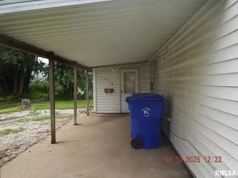 419 N Lexington Ave, Kewanee, IL 61443 photo 3