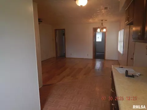 419 N Lexington Ave, Kewanee, IL 61443 photo 10