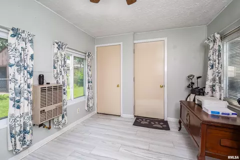 453 E 4th St, Milan, IL 61264 photo 15