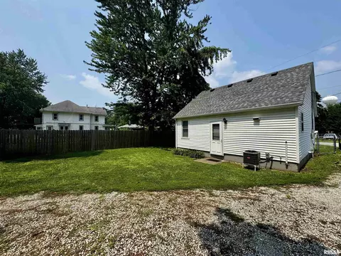 1204 20th Ave, Viola, IL 61486 photo 12