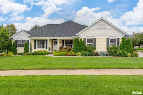 1020 Finch Dr, Geneseo, IL 61254