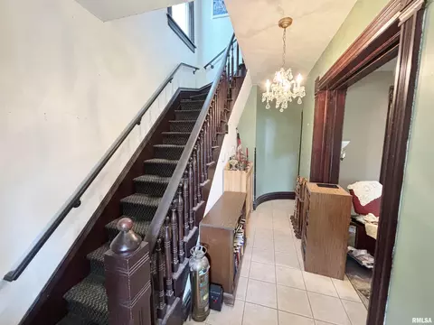 1115 13th Ave, Moline, IL 61265 photo 9