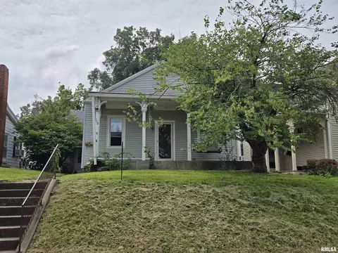 928 Ohio St, Quincy, IL 62301
