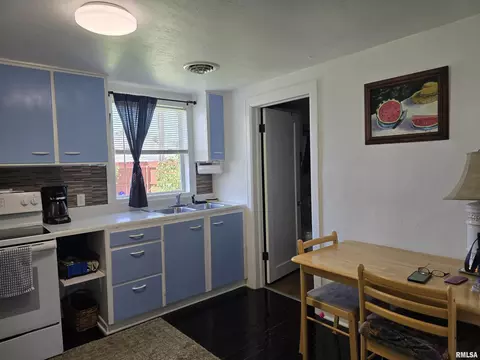 1412 7th St, Fulton, IL 61252 photo 3