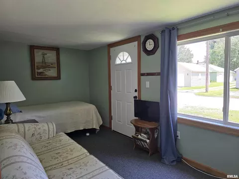 1412 7th St, Fulton, IL 61252 photo 6