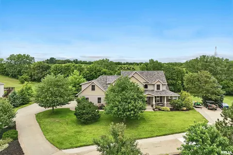 28020 238th St, Le Claire, IA 52753