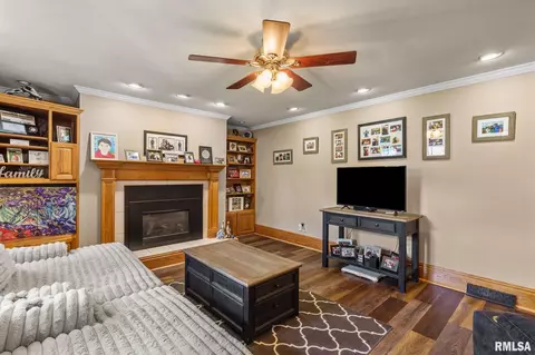 1808 13th St, Moline, IL 61265 photo 16