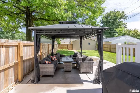 1808 13th St, Moline, IL 61265 photo 32