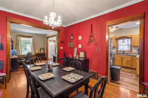 1808 13th St, Moline, IL 61265 photo 8