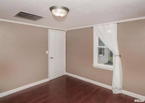 2702 47th St, Moline, IL 61265 photo 20