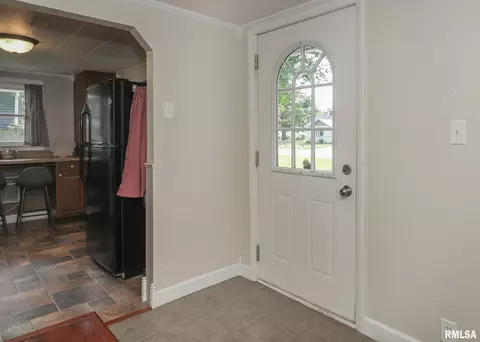 2702 47th St, Moline, IL 61265 photo 4