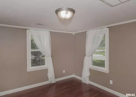 2702 47th St, Moline, IL 61265 photo 19