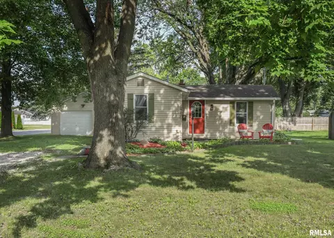 2702 47th St, Moline, IL 61265 photo 2