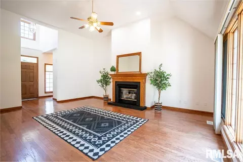15 Timber Creek Dr, Herrin, IL 62948 photo 7