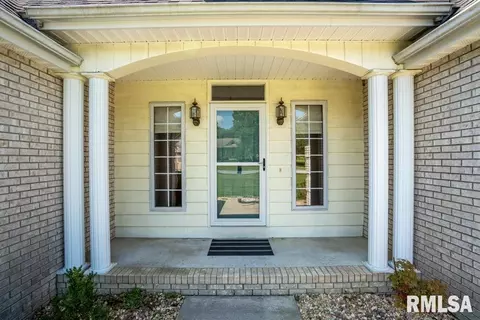 15 Timber Creek Dr, Herrin, IL 62948 photo 5