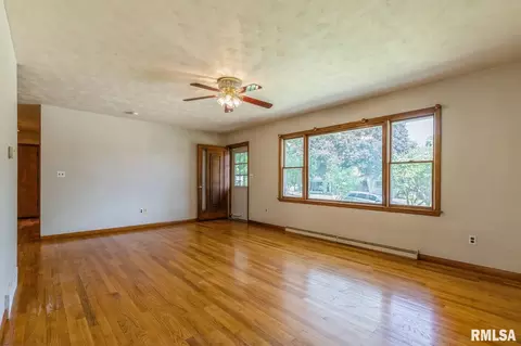 103 Riverview Dr, Albany, IL 61230 photo 7