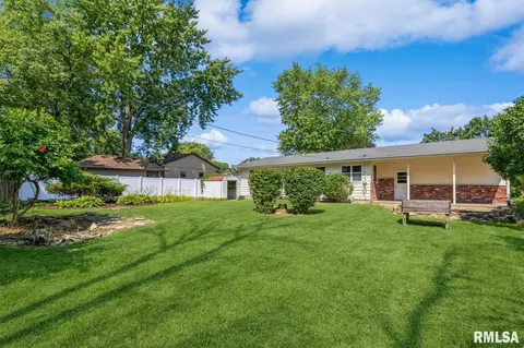 103 Riverview Dr, Albany, IL 61230 photo 2