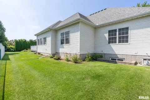 1003 W Spring St, Eldridge, IA 52748 photo 47