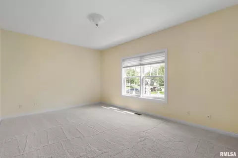 1003 W Spring St, Eldridge, IA 52748 photo 28