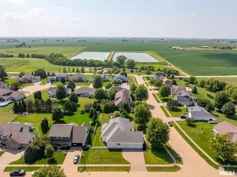 1003 W Spring St, Eldridge, IA 52748 photo 55