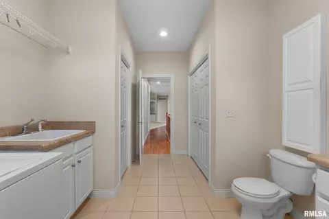 1003 W Spring St, Eldridge, IA 52748 photo 30