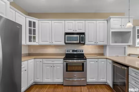 1003 W Spring St, Eldridge, IA 52748 photo 13
