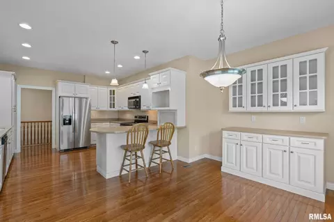 1003 W Spring St, Eldridge, IA 52748 photo 15