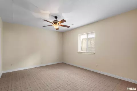 1003 W Spring St, Eldridge, IA 52748 photo 36
